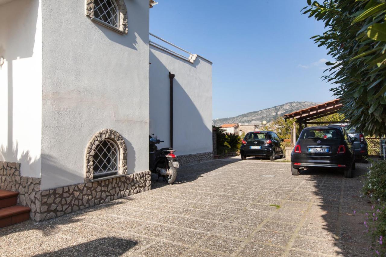 Shanti Home - Restaurant Di Aversano Salvatore Sorrento Dış mekan fotoğraf