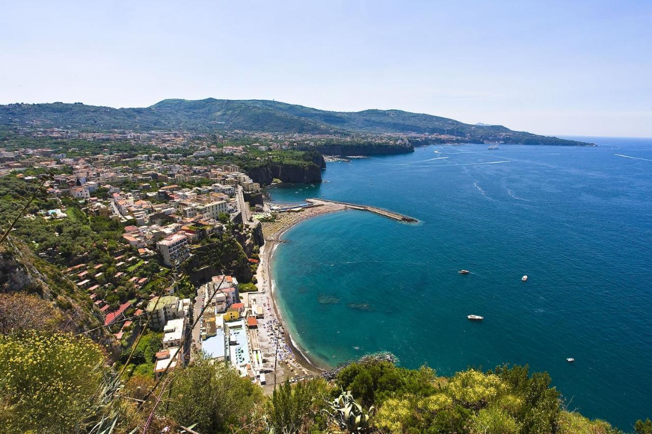 Shanti Home - Restaurant Di Aversano Salvatore Sorrento Dış mekan fotoğraf